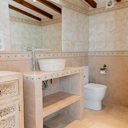 Esmeralda Villa *
