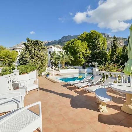 Villa Esmeralda *