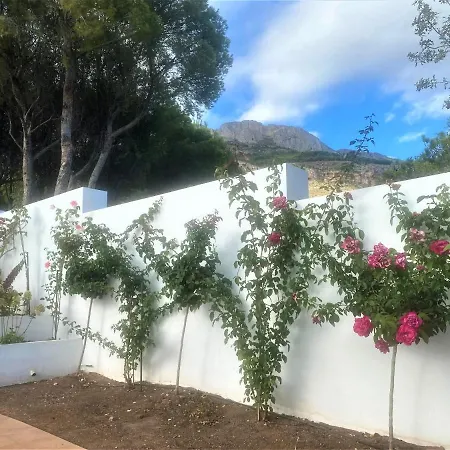 Esmeralda Villa *