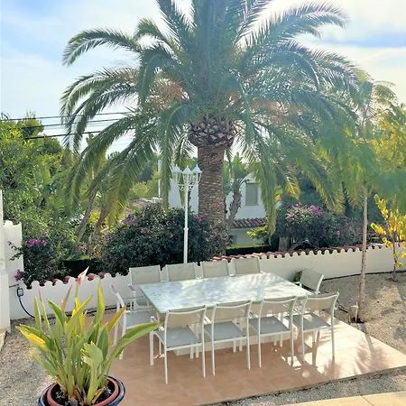Esmeralda Villa