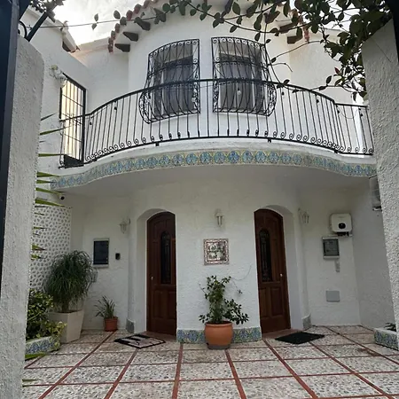 Esmeralda Villa *